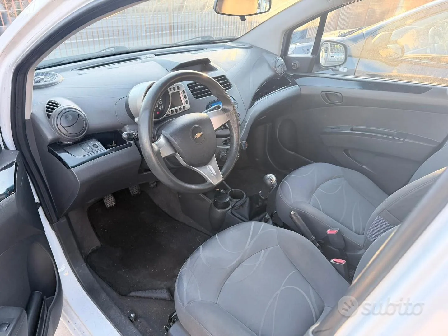 Chevrolet Spark 2012 photo 2