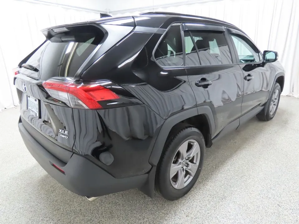 Toyota Rav4 2025 photo 3