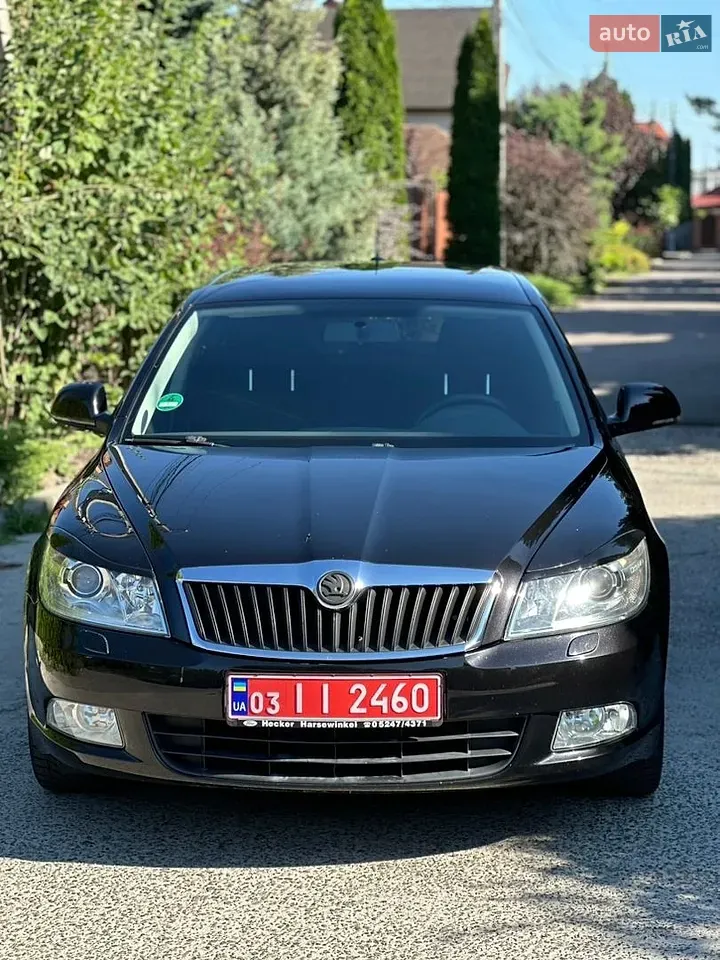 Skoda Octavia 2009 photo 2