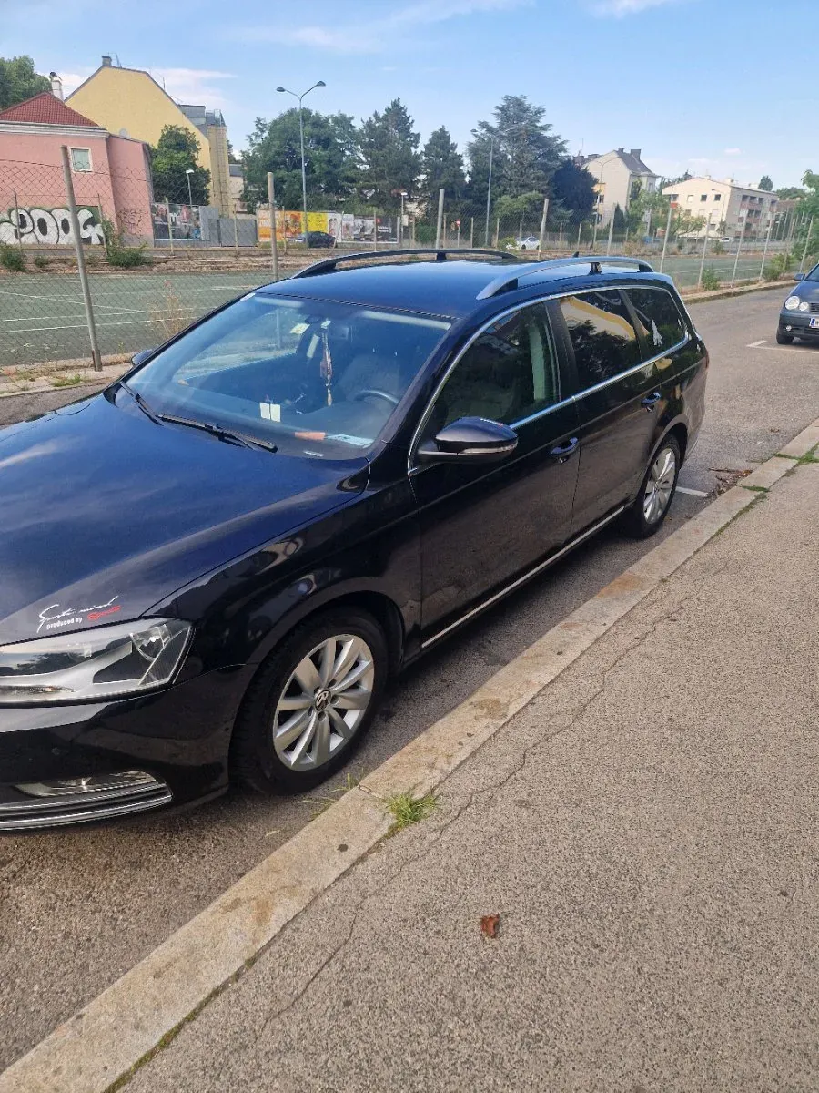 Volkswagen Passat 2011 photo 2