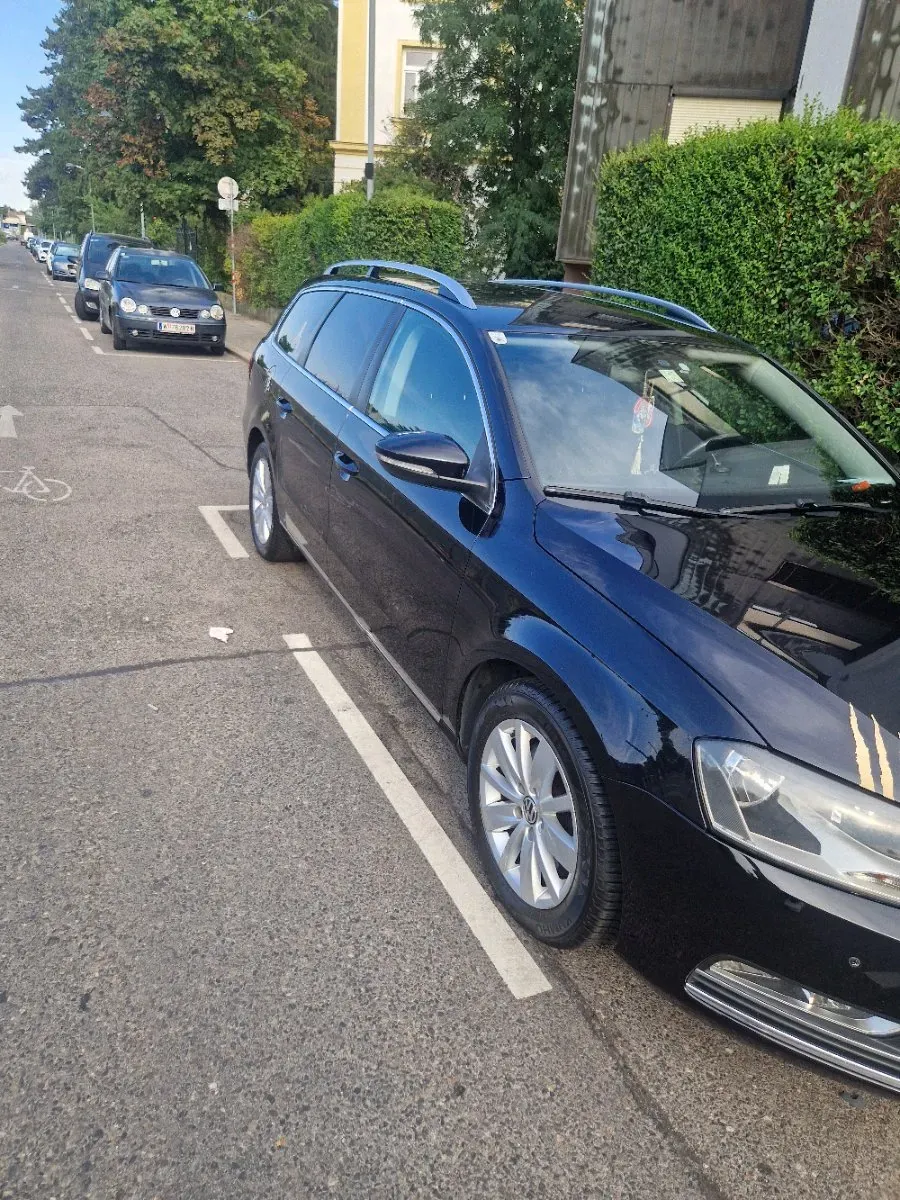 Volkswagen Passat 2011 photo 3