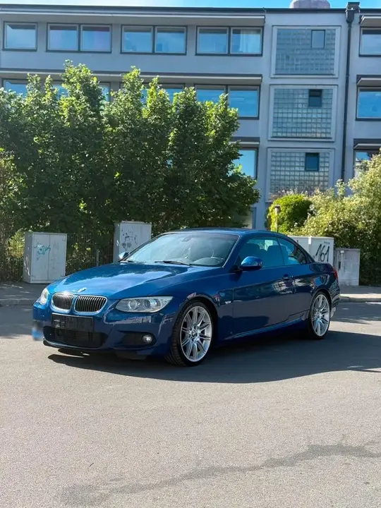 BMW E93