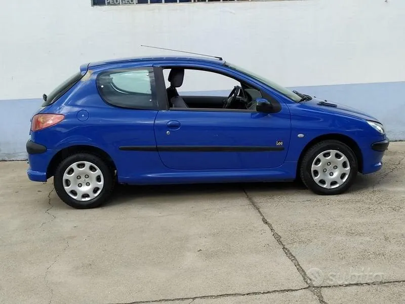 Peugeot 206 2004 photo 3