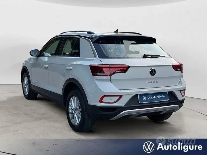 Volkswagen T-Roc 2023 photo 3