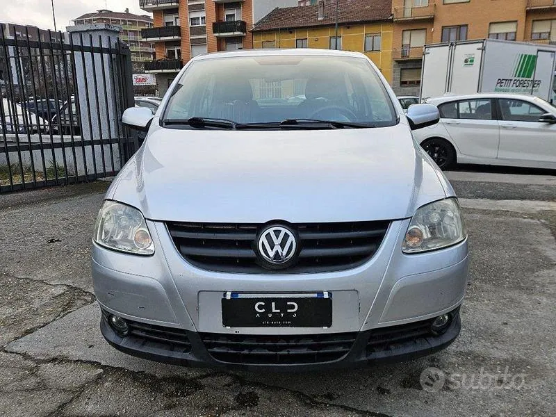Volkswagen Fox 2009 photo 2