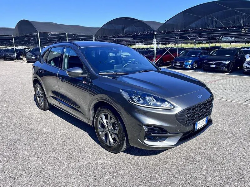 Ford Kuga 2023 photo 2