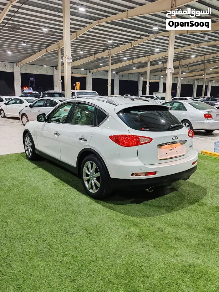 Infiniti Qx50 2015 photo 4