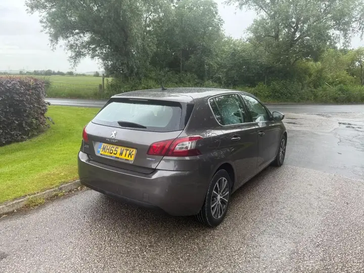 Peugeot 308 2016 photo 3
