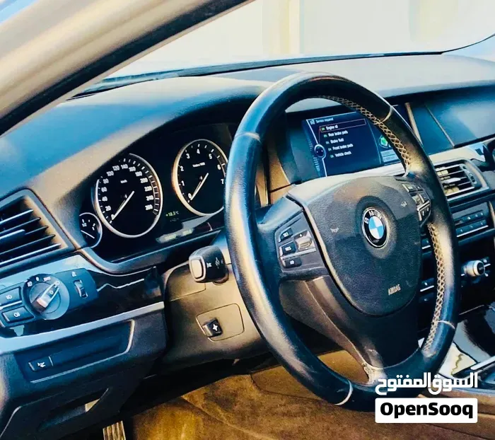 BMW 5 Series 2012 photo 3