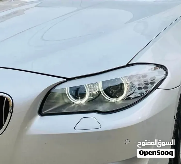 BMW 5 Series 2012 photo 2