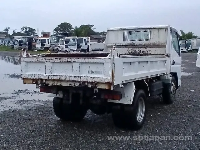 Mitsubishi Canter 2002 photo 4