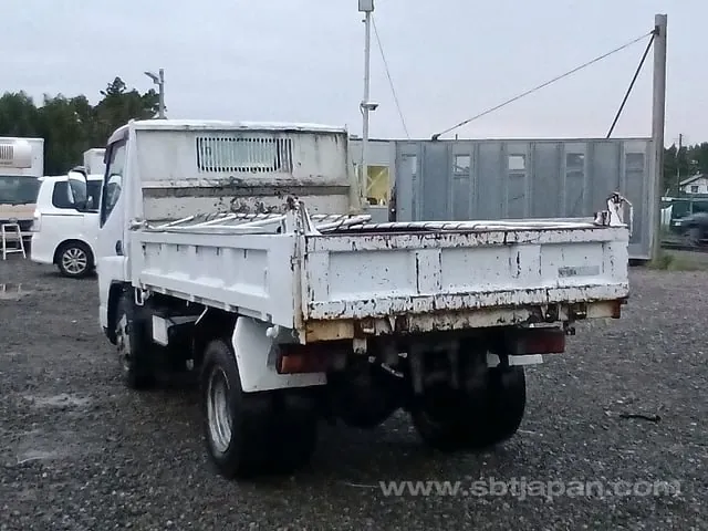 Mitsubishi Canter 2002 photo 3