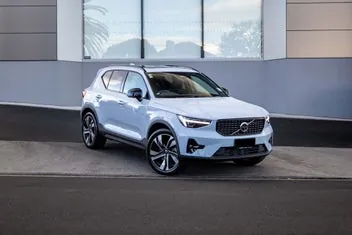 Volvo Xc40 2025 photo 2