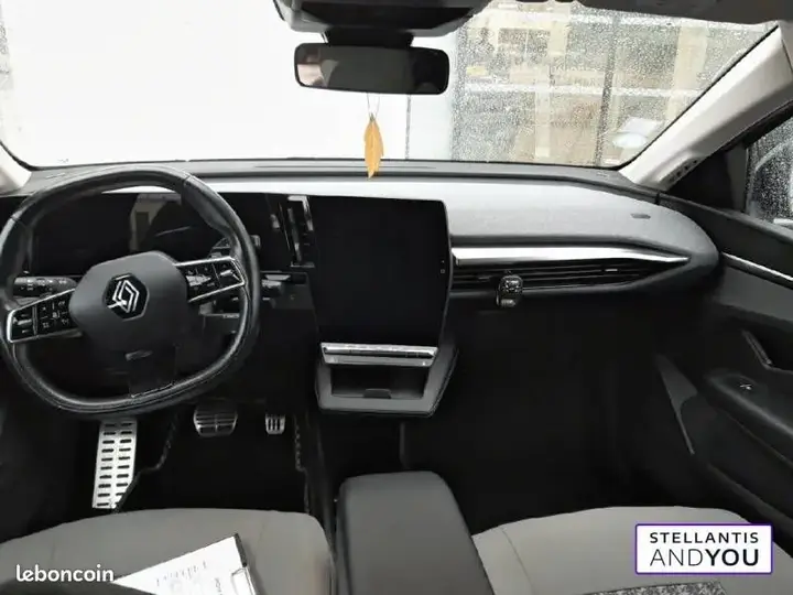 Renault Megane 2022 photo 2