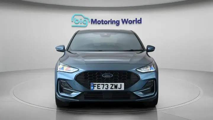 Ford Focus 2023 photo 3