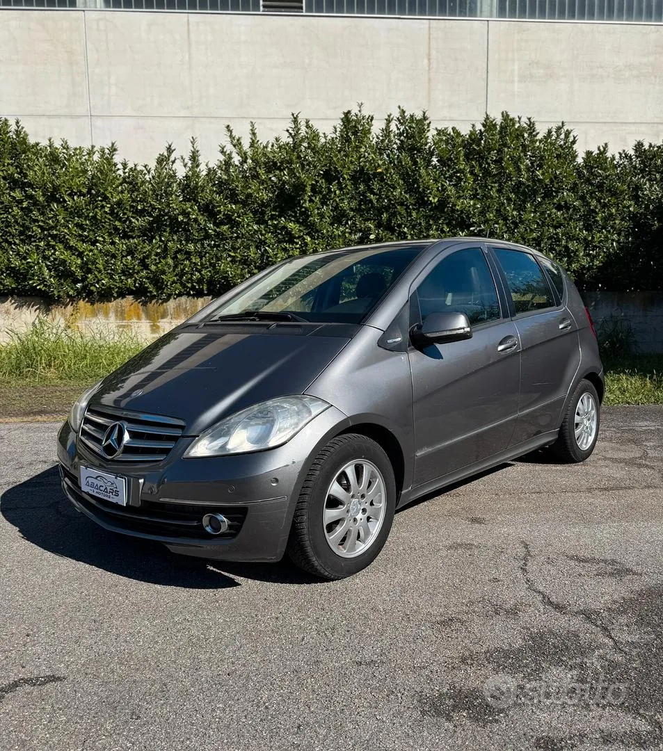 Mercedes-Benz A 2010 photo 3
