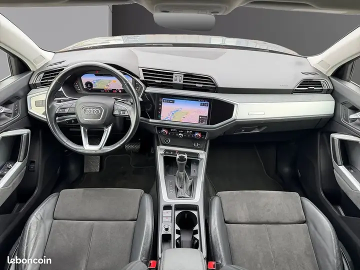 Audi Q3 2020 photo 2