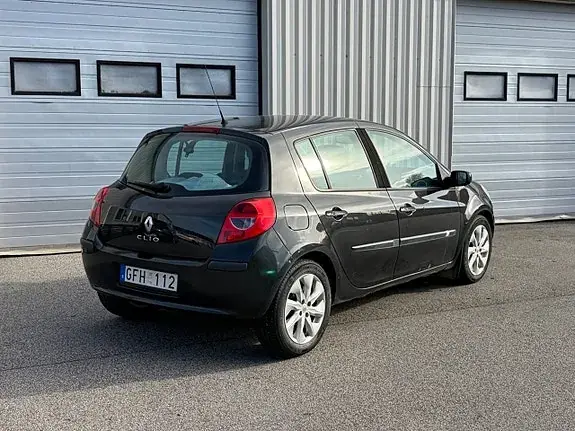 Renault Clio 2008 photo 4