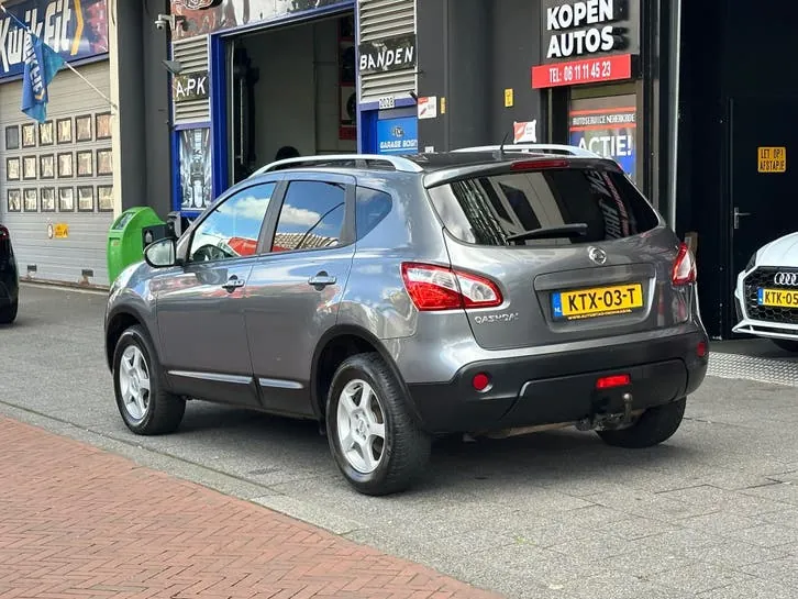 Nissan Qashqai 2012 photo 2