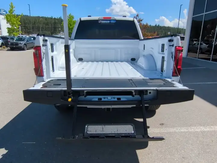 Ford F-150 2026 photo 4