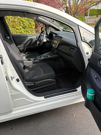Nissan Leaf 2021 photo 4
