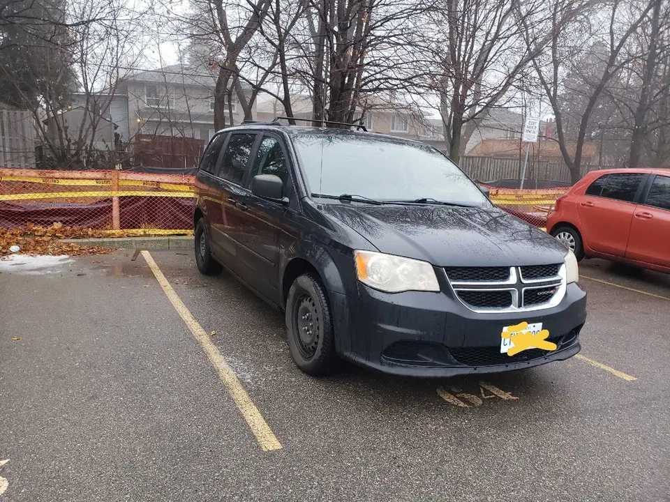 Dodge Grand Caravan 2013 photo 3