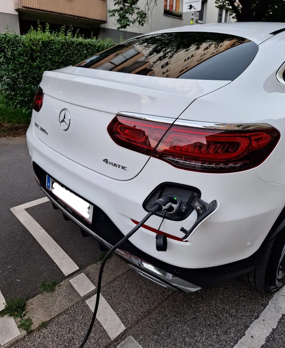 Mercedes-Benz Glc-Class 2020 photo 3