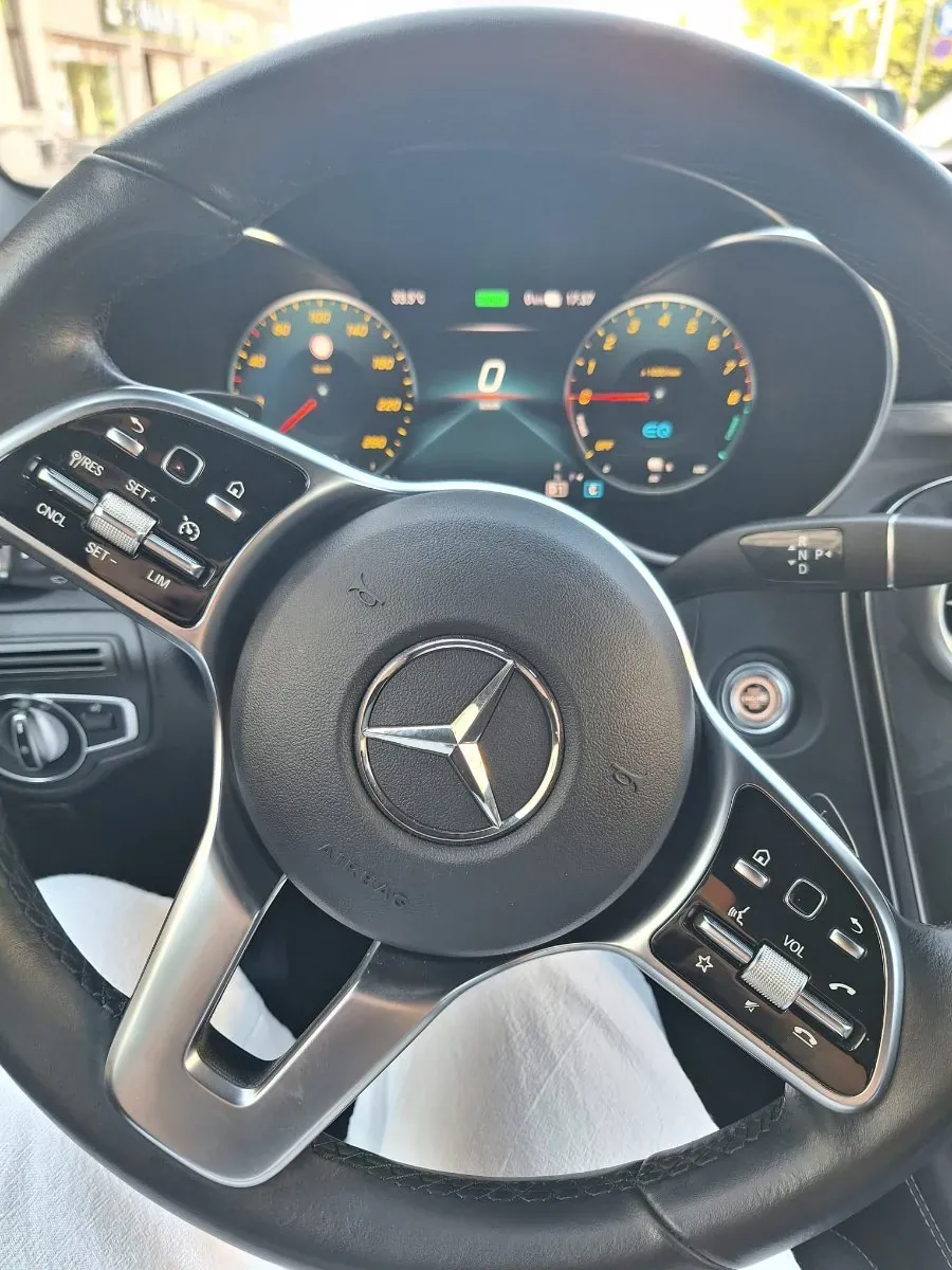 Mercedes-Benz Glc-Class 2020 photo 2