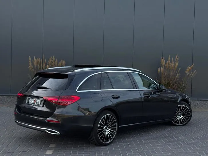 Mercedes-Benz C-Class 2022 photo 3