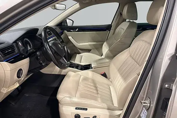 Skoda Superb 2016 photo 5