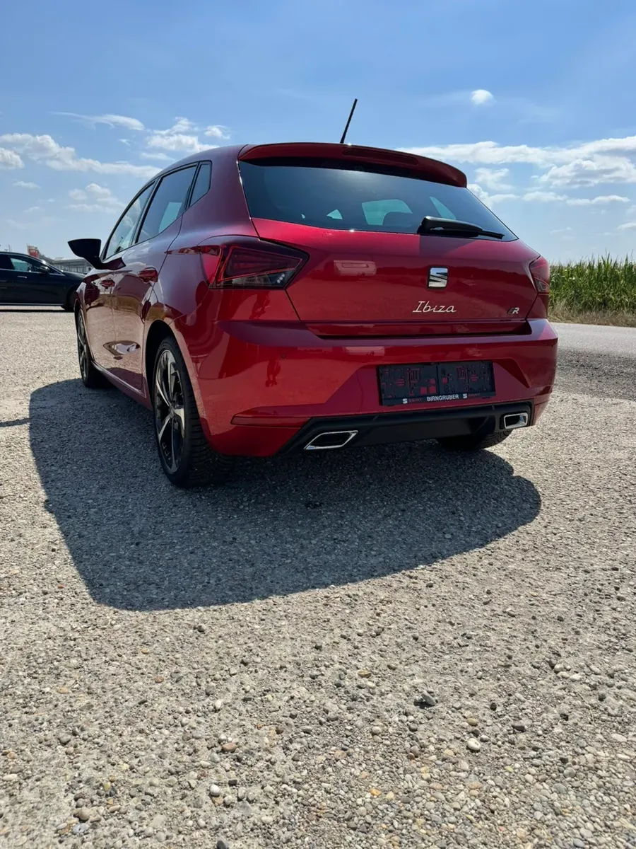 Seat Ibiza 2022 photo 3