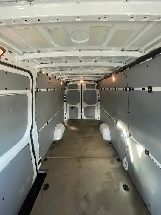 Mercedes-Benz Sprinter 2025 photo 4