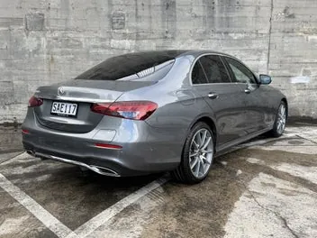 Mercedes-Benz E 300 2022 photo 4