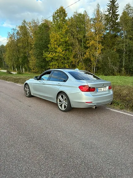 BMW 335I 2012 photo 2