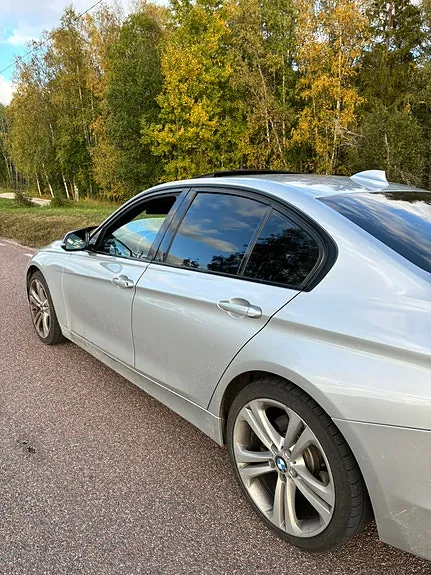 BMW 335I 2012 photo 3
