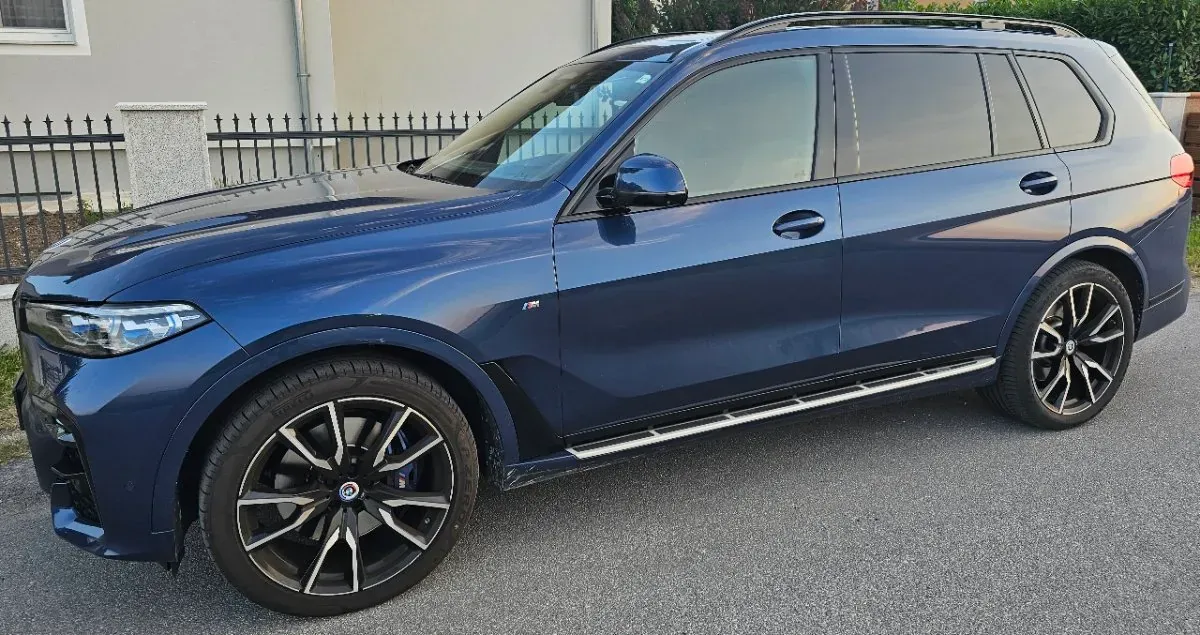BMW X7