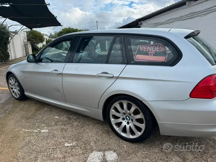 BMW 320D 2010 photo 3