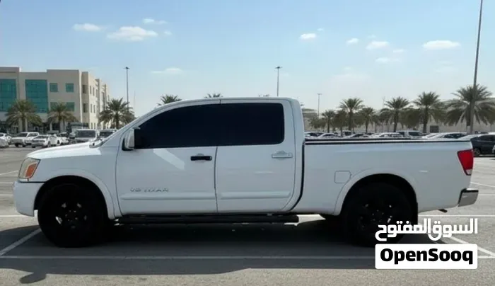 Nissan Titan 2008 photo 2