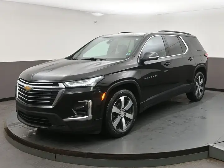 Chevrolet Traverse 2023 photo 3