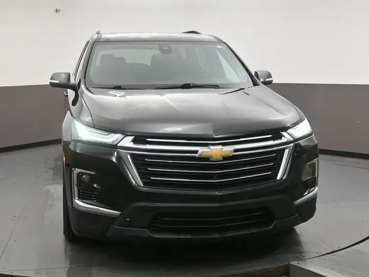 Chevrolet Traverse 2023 photo 2