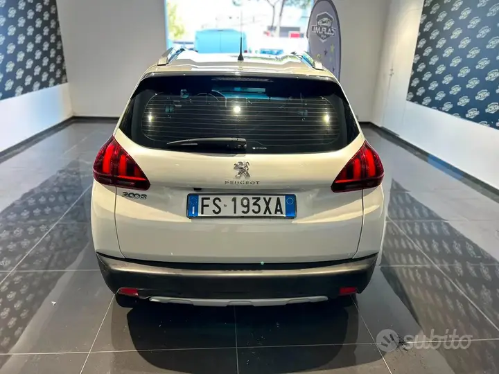 Peugeot 2008 2019 photo 2