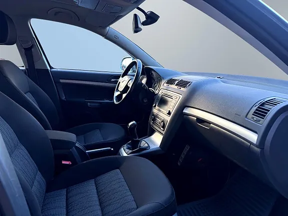 Skoda Octavia 2011 photo 5