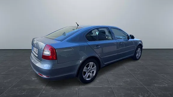 Skoda Octavia 2011 photo 4