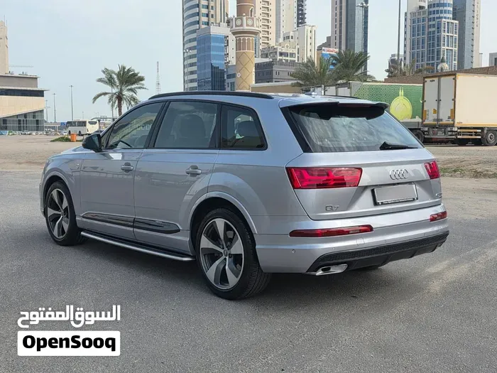 Audi Q7 2018 photo 4