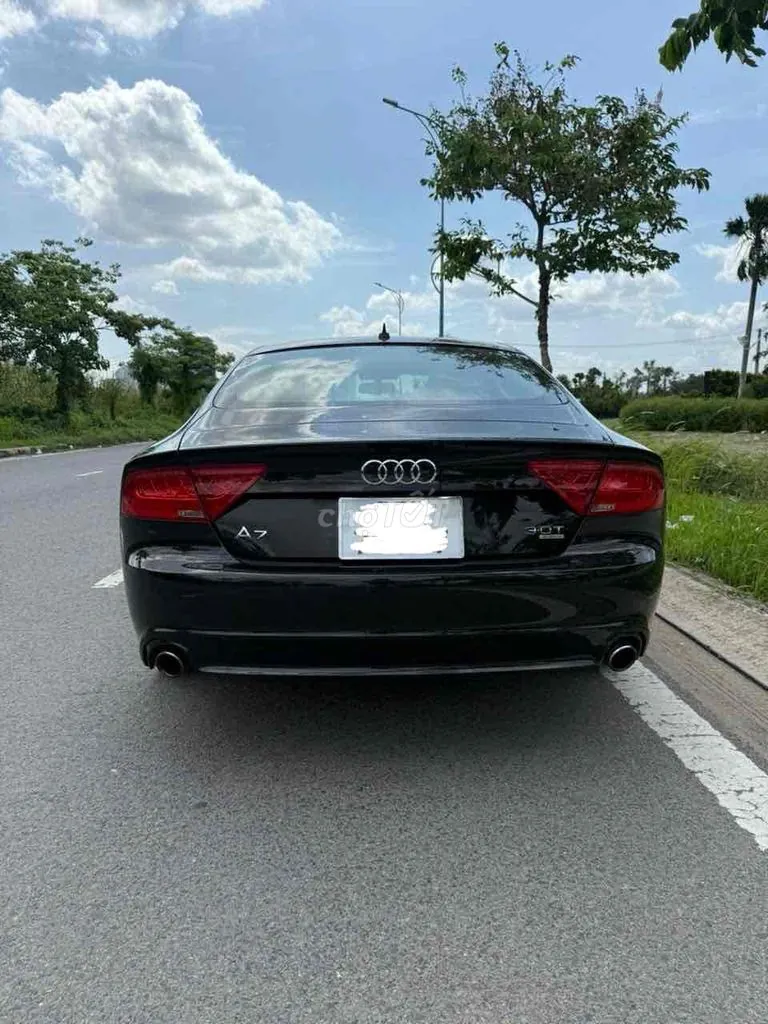 Audi A7 2014 photo 2