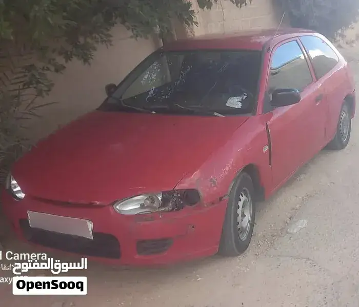 Mitsubishi Colt 2001 photo 2