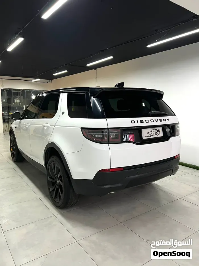 Land Rover Discovery Sport 2022 photo 3