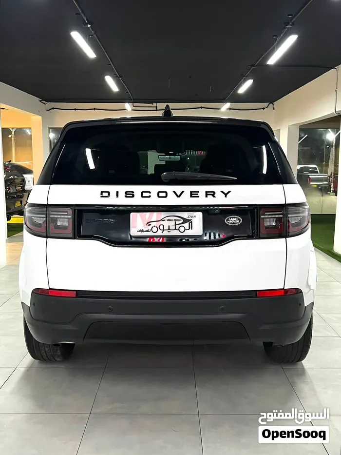 Land Rover Discovery Sport 2022 photo 4
