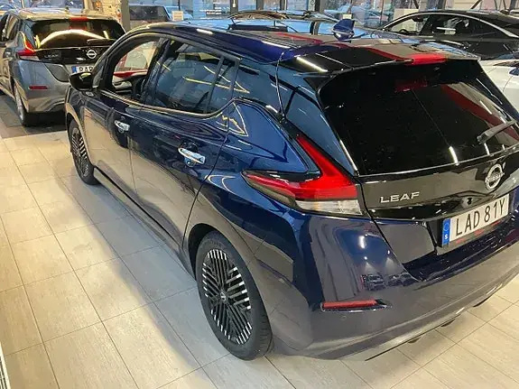 Nissan Leaf 2023 photo 4