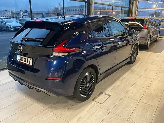 Nissan Leaf 2023 photo 3